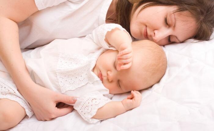 تخت مشترک مادر و نوزاد، چطور بر رشد روانی فرزند تأثیر میگذارد؟_تونل زمان 60 تخت مشترک مادر و نوزاد، چطور بر رشد روانی فرزند تأثیر میگذارد؟