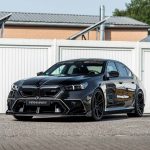 سه‌چهارم جلویی مدل سفارشی BMW M5 منهارت